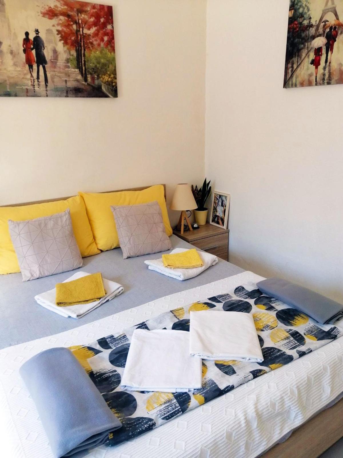 Apartments Zeljka-Dobrota Kotor Bagian luar foto