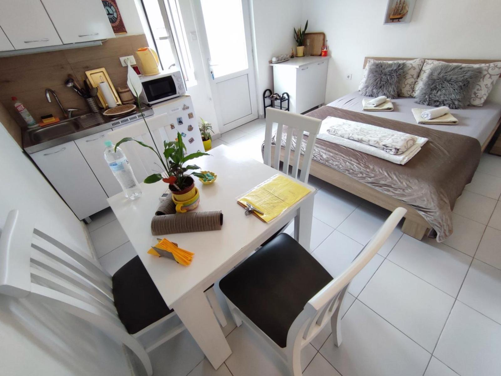 Apartments Zeljka-Dobrota Kotor Bagian luar foto